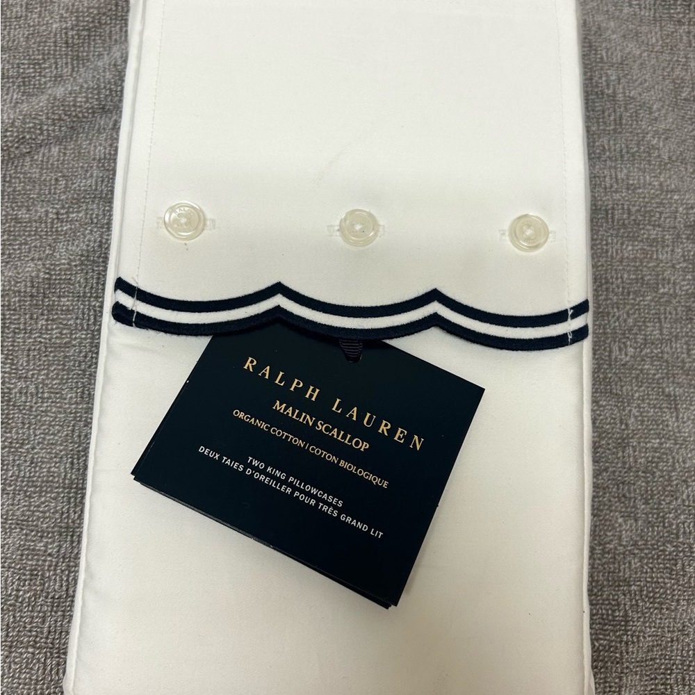 Ralph Lauren White Pillowcase with Dark Blue Scallop